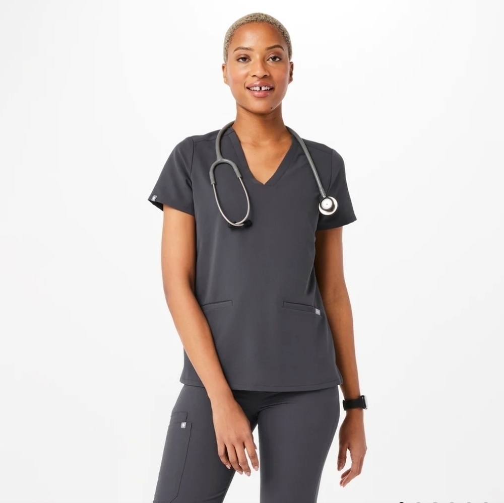 Figs Casma 3-Pocket V-Neck Scrub Top size XS Graphite Gray